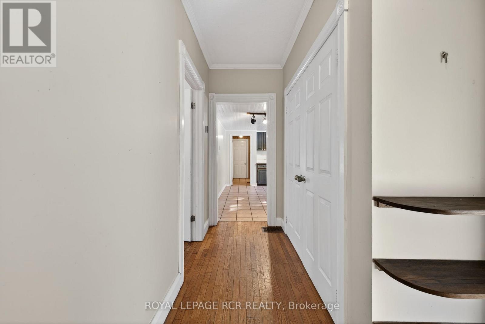 815 Forks Of The Credit Road, Caledon, Ontario  L7K 0E7 - Photo 4 - W12750726