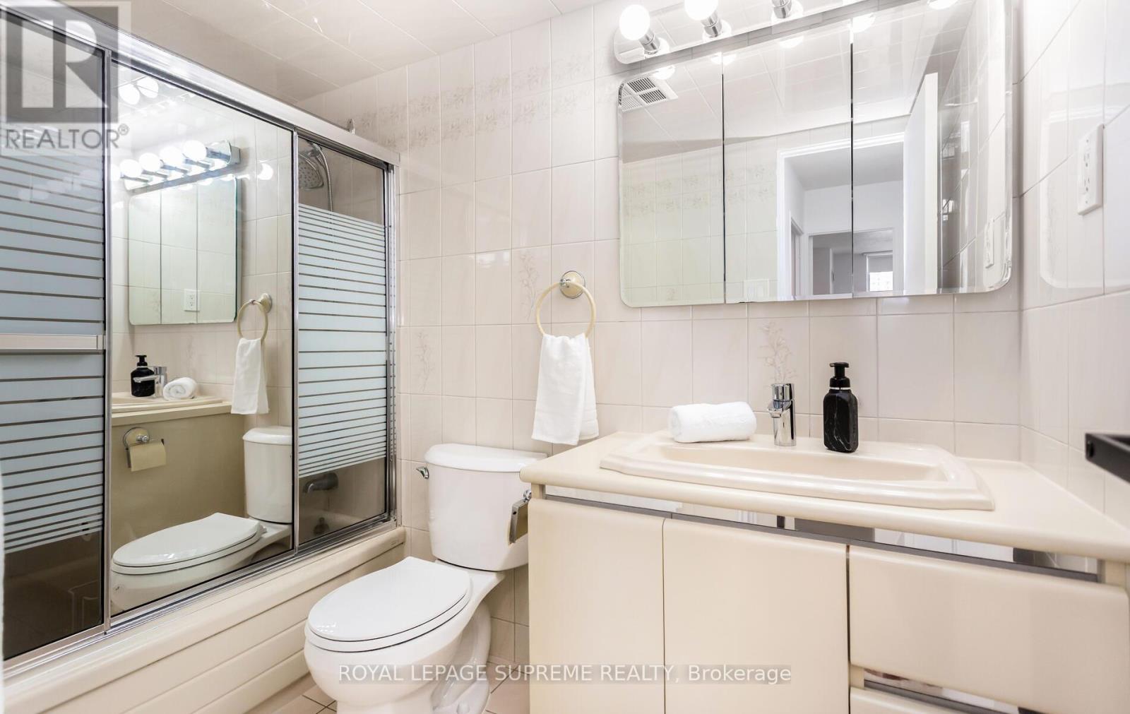 503 - 362 The East Mall Street, Toronto, Ontario  M9B 6C4 - Photo 22 - W12750752