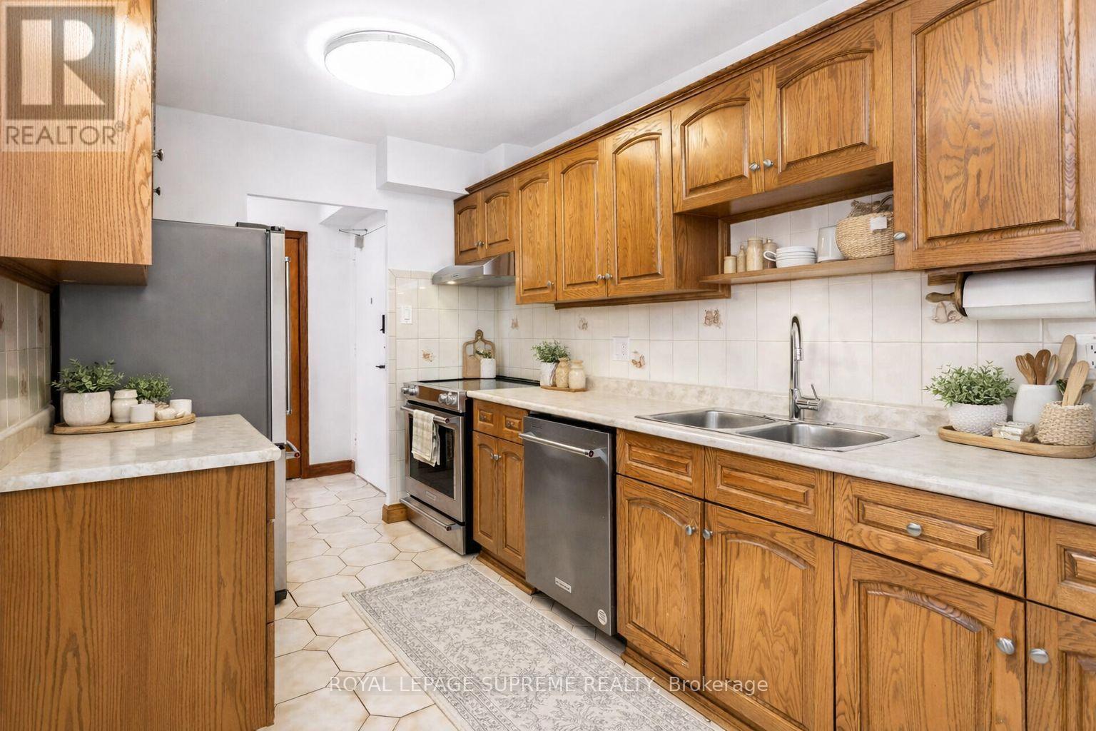 503 - 362 The East Mall Street, Toronto, Ontario  M9B 6C4 - Photo 11 - W12750756