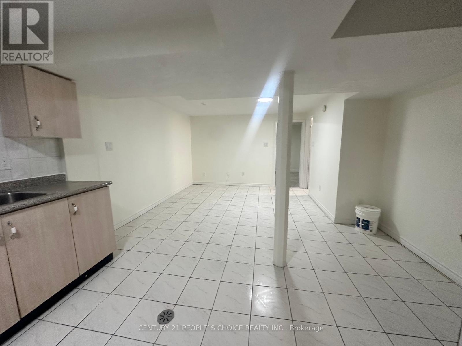 Bsmt - 48 Langdale Crescent, Brampton, Ontario  L6Y 4R7 - Photo 5 - W12750758