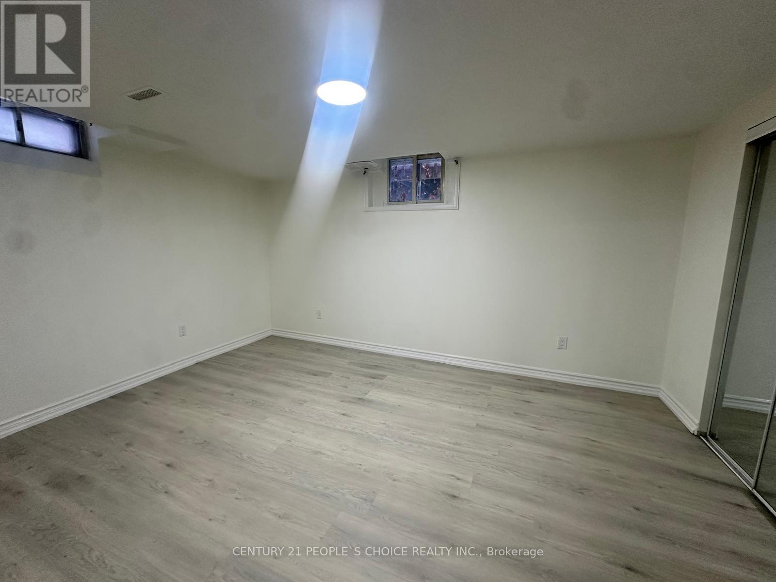 Bsmt - 48 Langdale Crescent, Brampton, Ontario  L6Y 4R7 - Photo 7 - W12750758