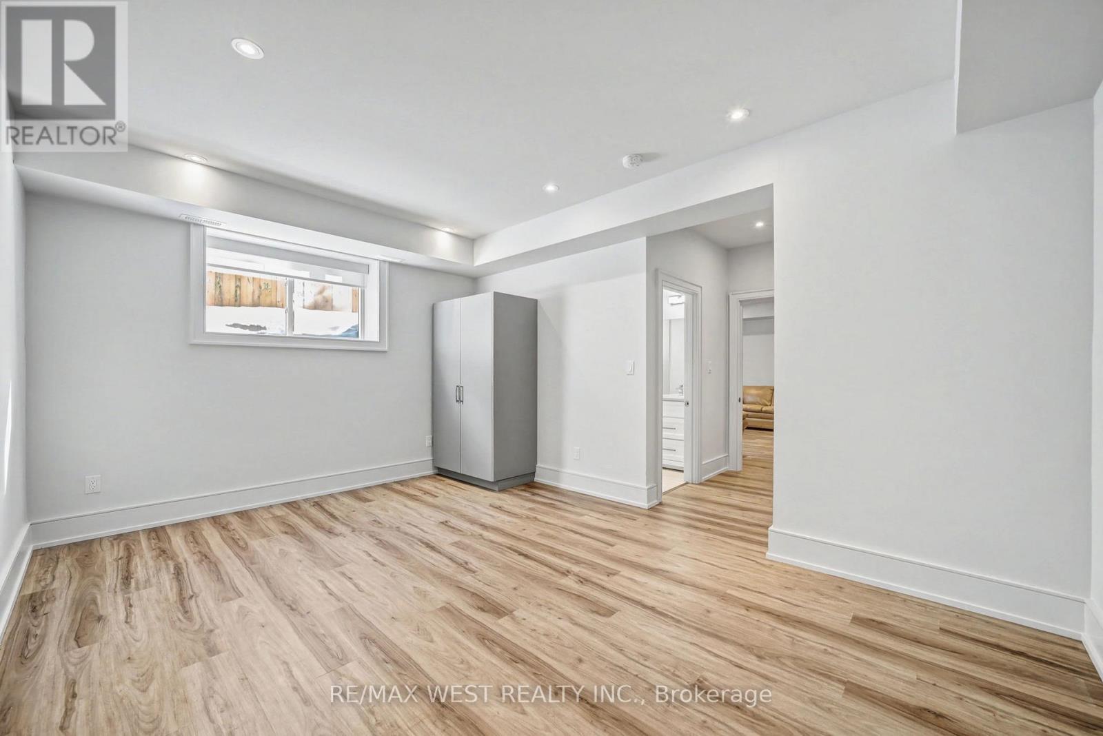 2267 Fifth Line W, Mississauga, Ontario  L5K 1V7 - Photo 22 - W12750814