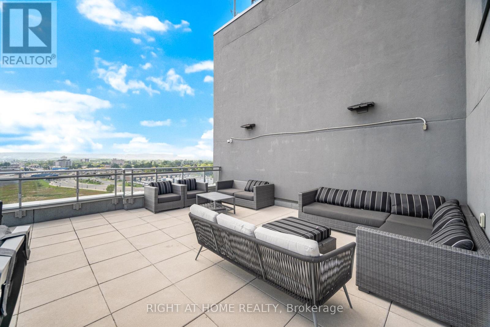 101 - 716 Main St E, Milton, Ontario  L9T 3P6 - Photo 9 - W12750818