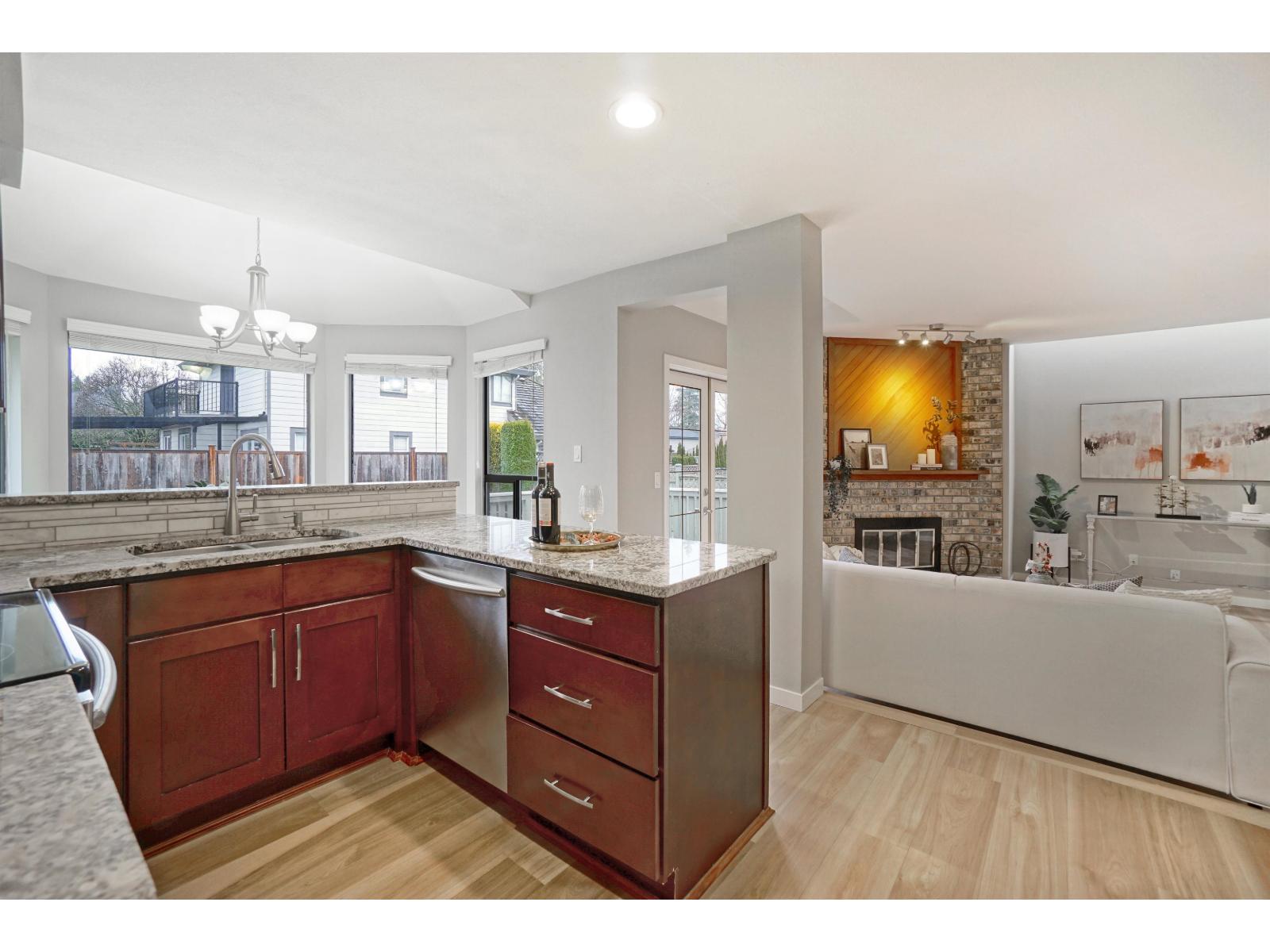 16569 S Glenwood Crescent, Surrey, British Columbia  V4N 1W7 - Photo 11 - R3085307