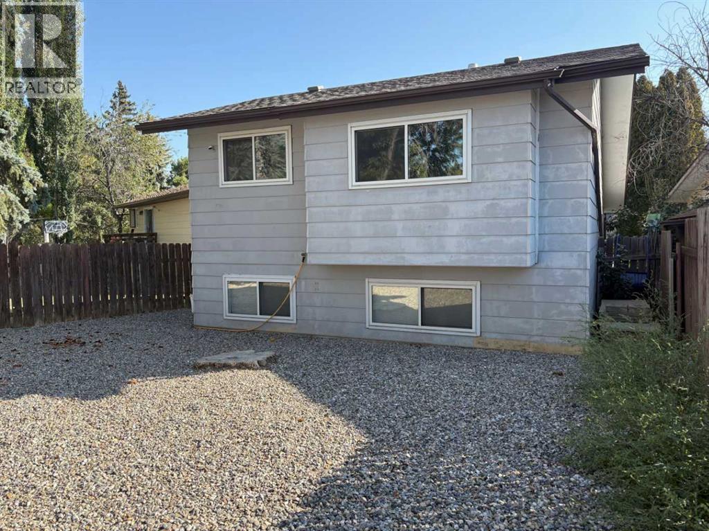 40 Cayuga Crescent W, Lethbridge, Alberta  T1K 5H5 - Photo 4 - A2278672