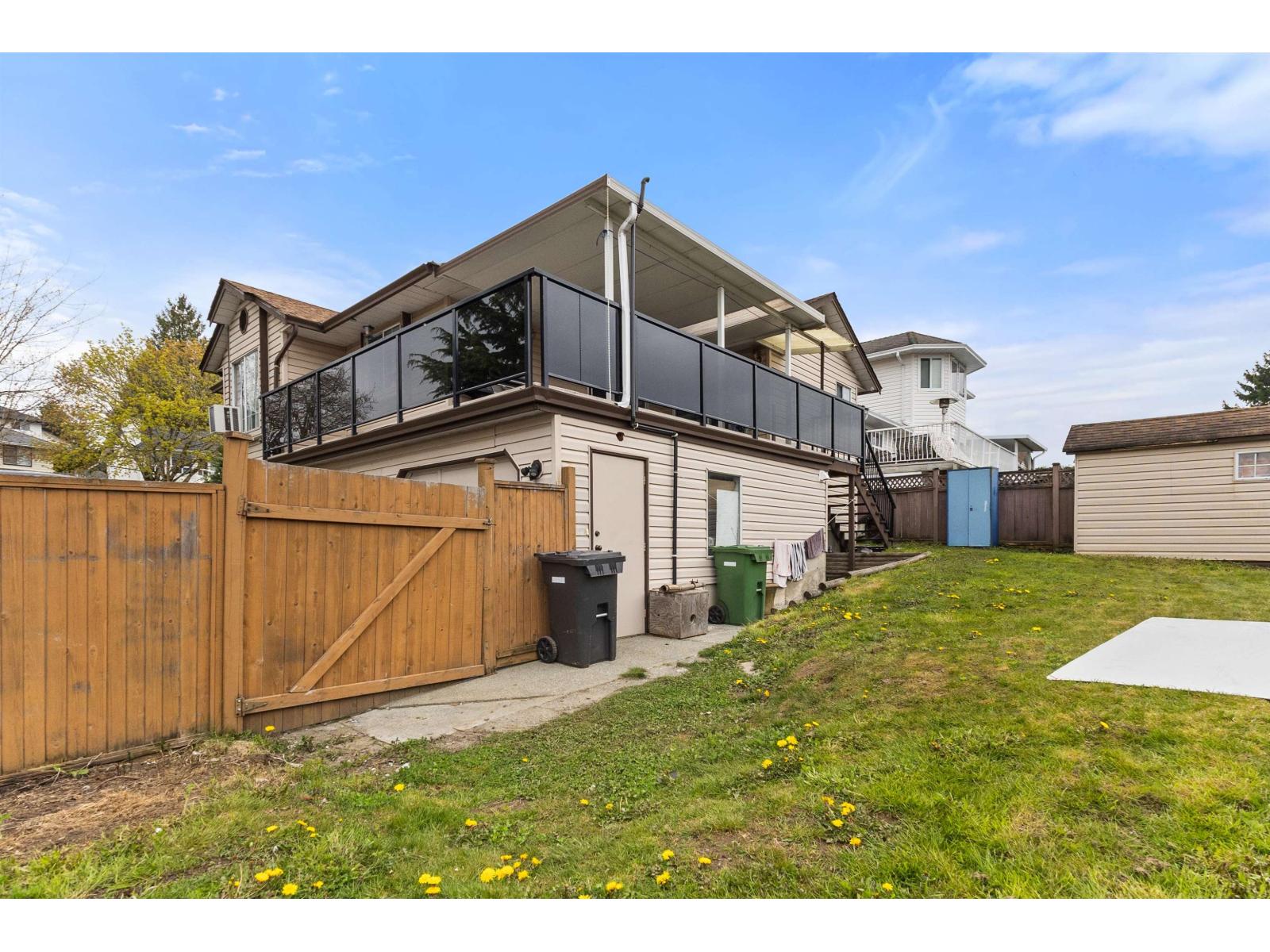 2930 Edgehill Avenue, Abbotsford, British Columbia  V2T 5J9 - Photo 4 - R3085265