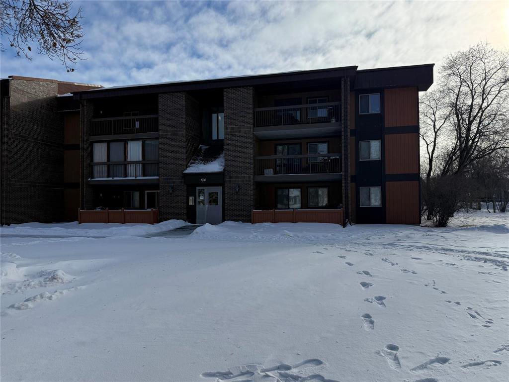 7 134 Regis Drive, Winnipeg, Manitoba  R2N 1K3 - Photo 9 - 202601841