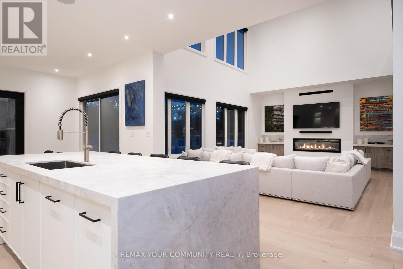 103 Stillwater Crescent, Blue Mountains, Ontario  L9Y 4P5 - Photo 13 - X12750714