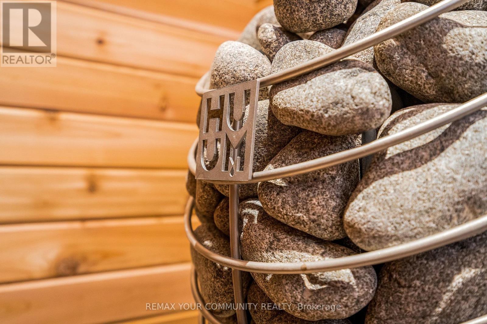 103 Stillwater Crescent, Blue Mountains, Ontario  L9Y 4P5 - Photo 40 - X12750714