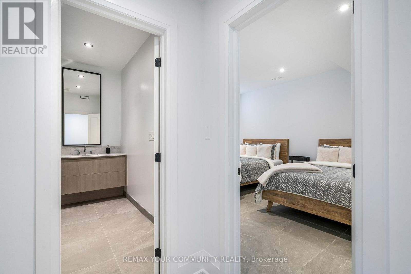 103 Stillwater Crescent, Blue Mountains, Ontario  L9Y 4P5 - Photo 43 - X12750714