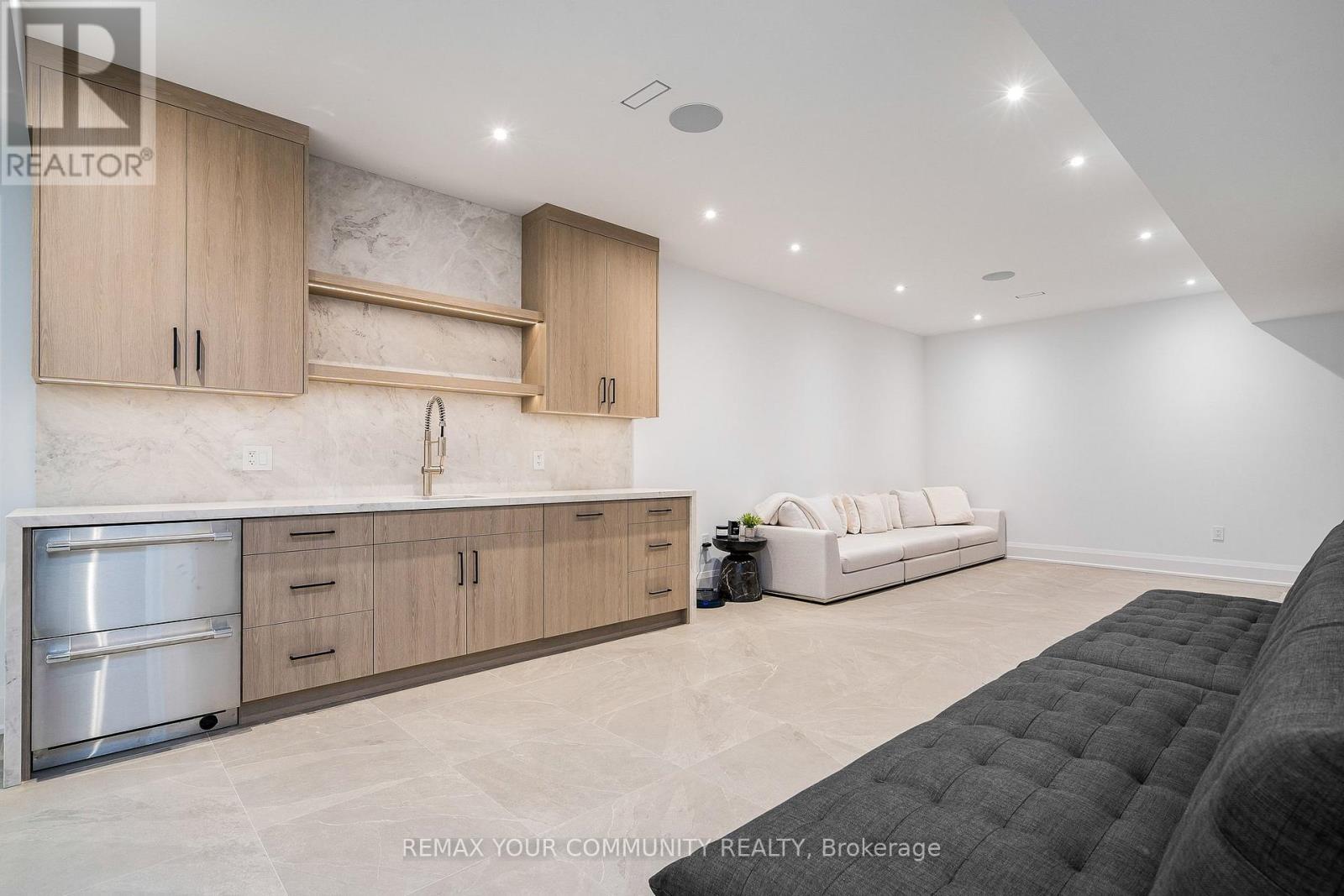 103 Stillwater Crescent, Blue Mountains, Ontario  L9Y 4P5 - Photo 47 - X12750714