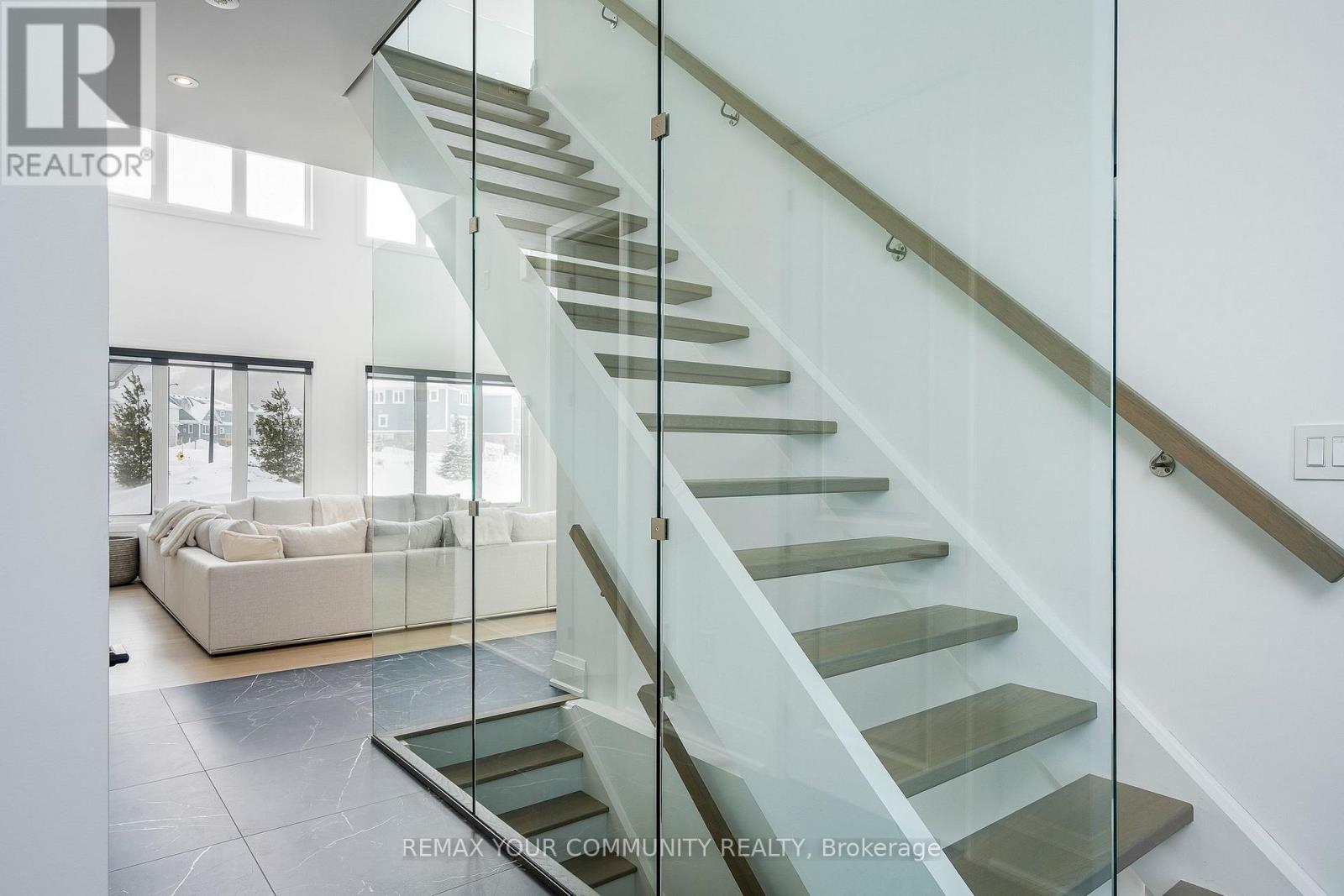 103 Stillwater Crescent, Blue Mountains, Ontario  L9Y 4P5 - Photo 5 - X12750714