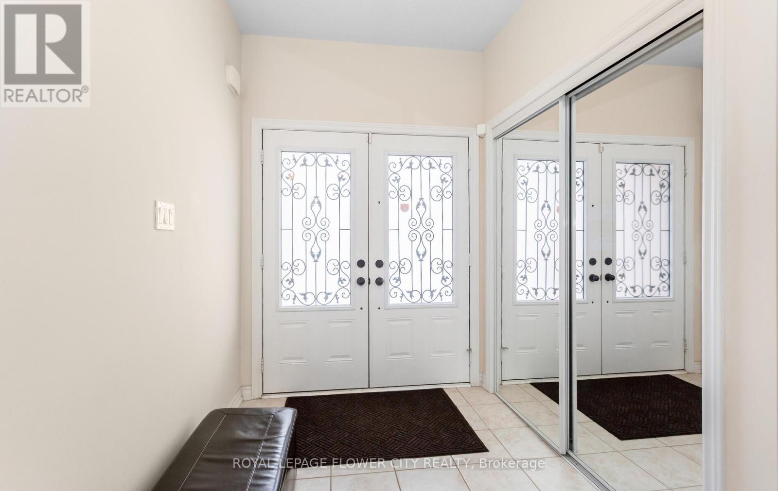 513 Davis Drive, Shelburne, Ontario  L9V 2S3 - Photo 3 - X12750746