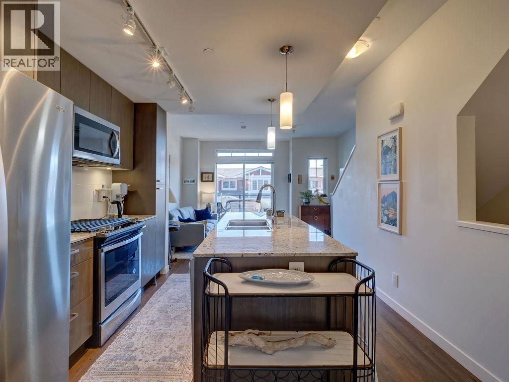 5964 Beachgate Lane, Sechelt, British Columbia  V7Z 0S2 - Photo 8 - R3085475