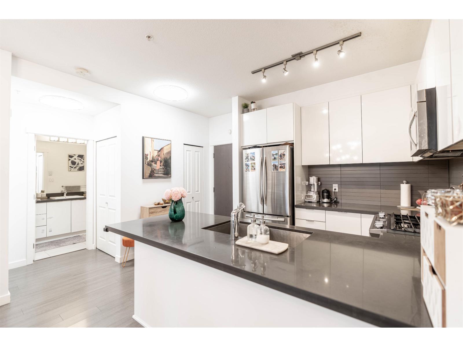 110 15168 33 Avenue, Surrey, British Columbia  V3Z 0N7 - Photo 9 - R3085271