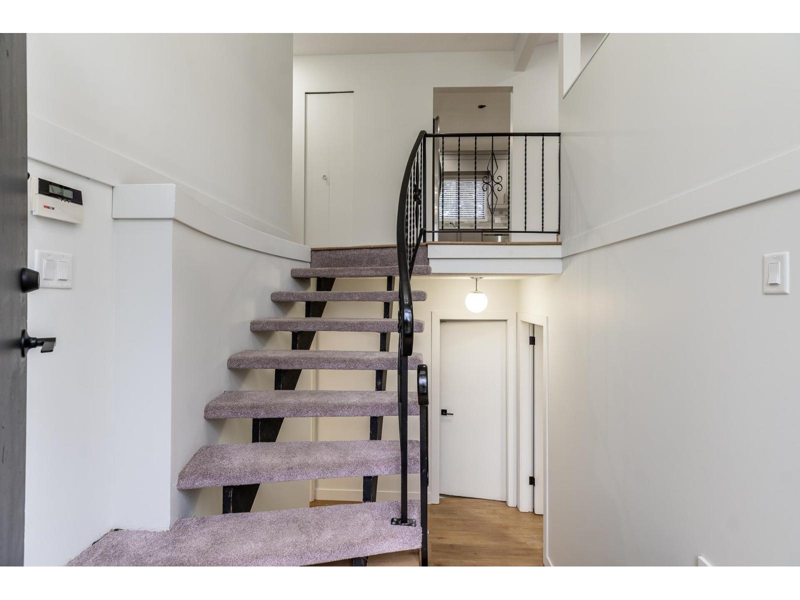 2803 Babich Street, Abbotsford, British Columbia  V2S 3K4 - Photo 6 - R3084730