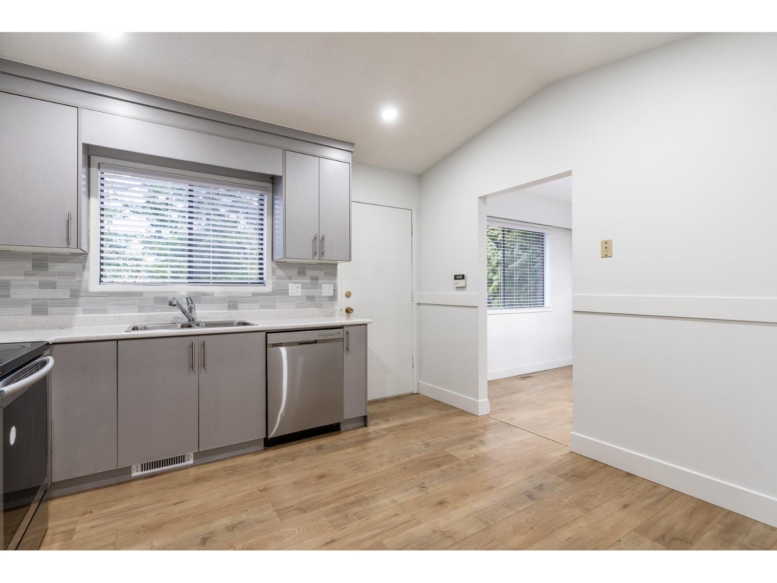 2803 Babich Street, Abbotsford, British Columbia  V2S 3K4 - Photo 4 - R3084730