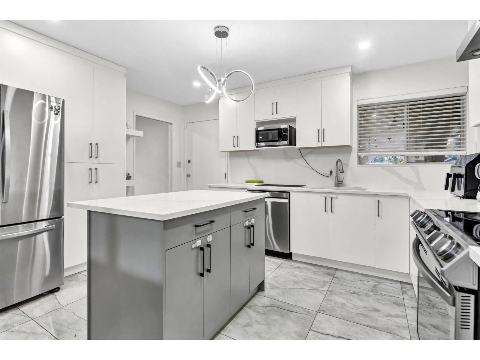 20225 40 Avenue, Langley, British Columbia  V3A 2W8 - Photo 5 - R3085187