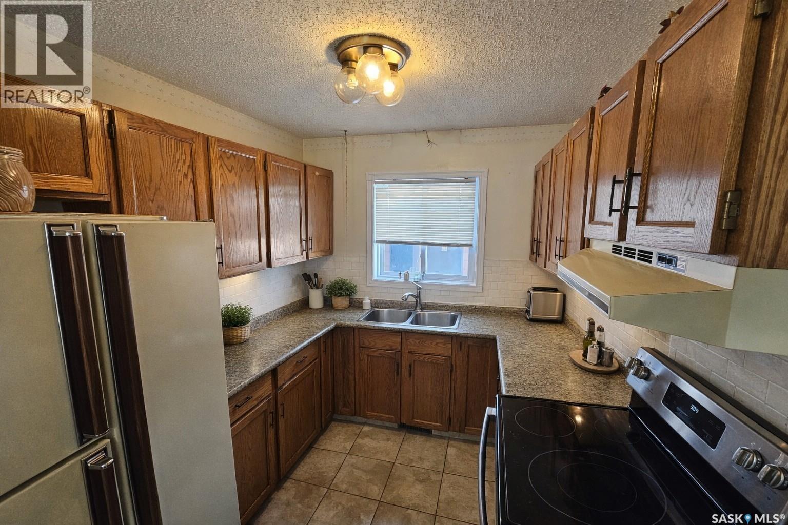 5003 Newport Road, Regina, Saskatchewan  S4S 7A5 - Photo 6 - SK027816