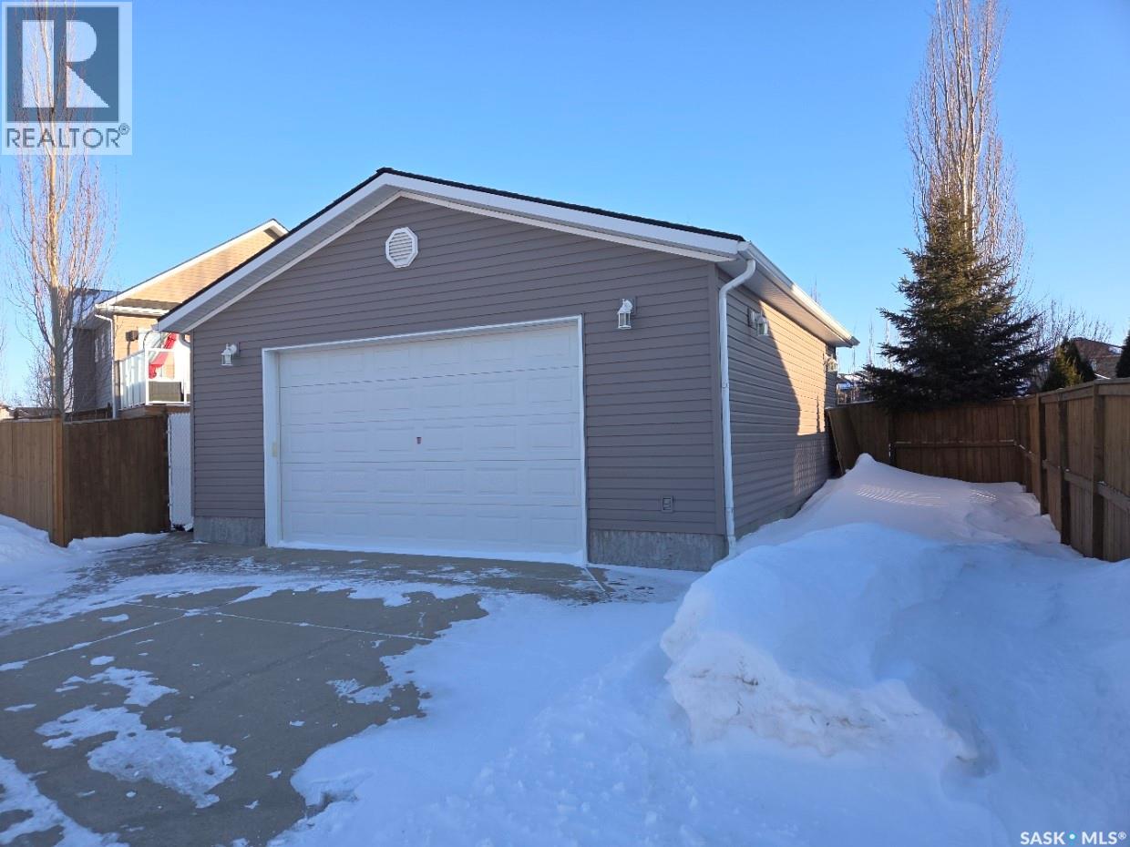 1530 Patrick Place, Saskatoon, Saskatchewan  S7W 0G1 - Photo 5 - SK027807