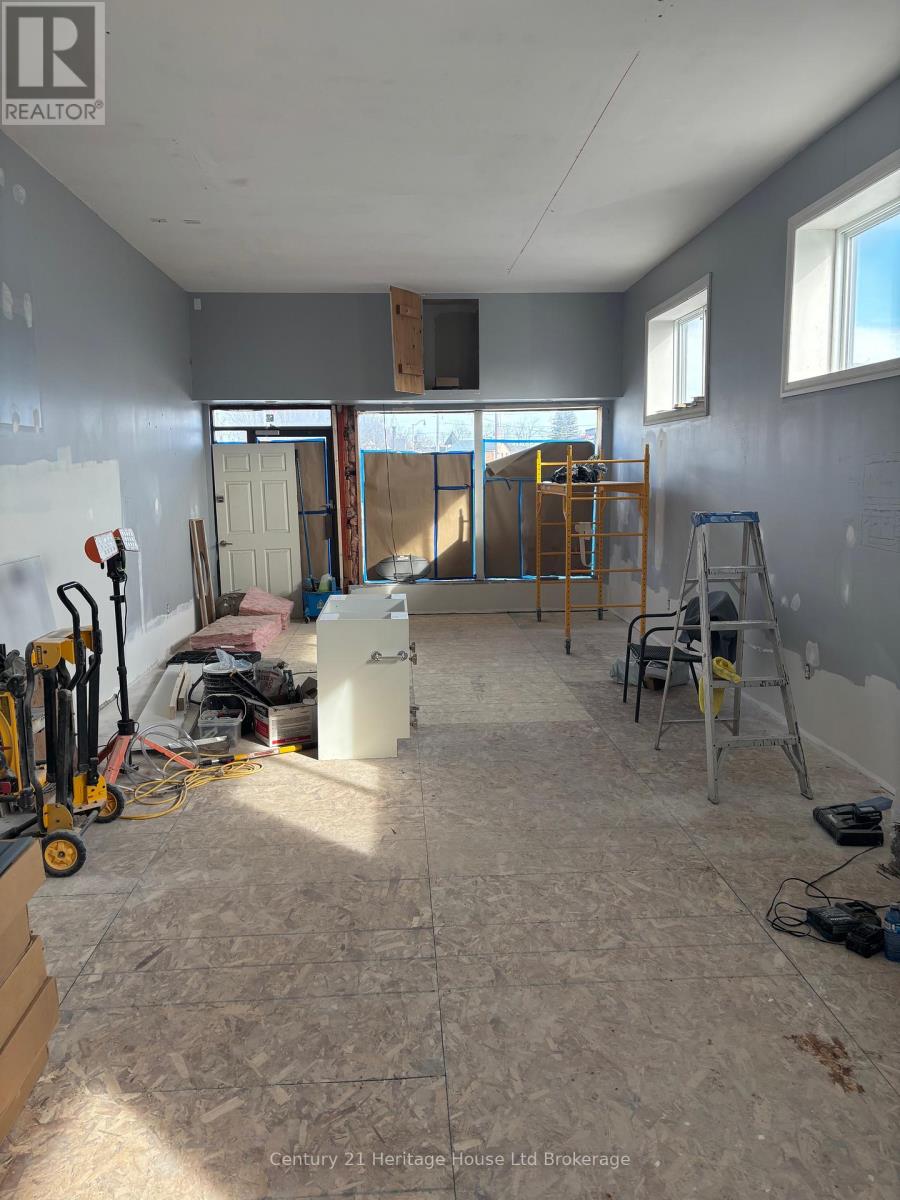 67 Broadway Street, Tillsonburg, Ontario  N4G 3P4 - Photo 4 - X12750892