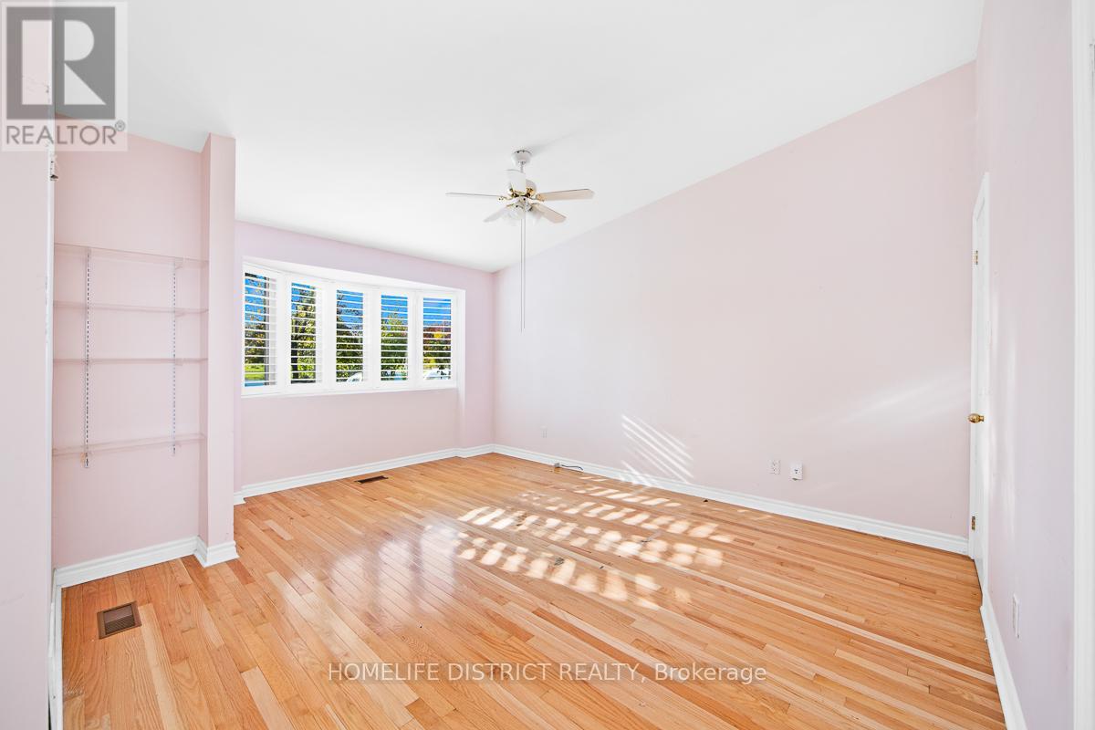 22 Greenland Road, Toronto, Ontario  M3C 1N2 - Photo 13 - C12524028