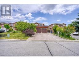 40 QUEENSTON CRESCENT, Vaughan, Ontario