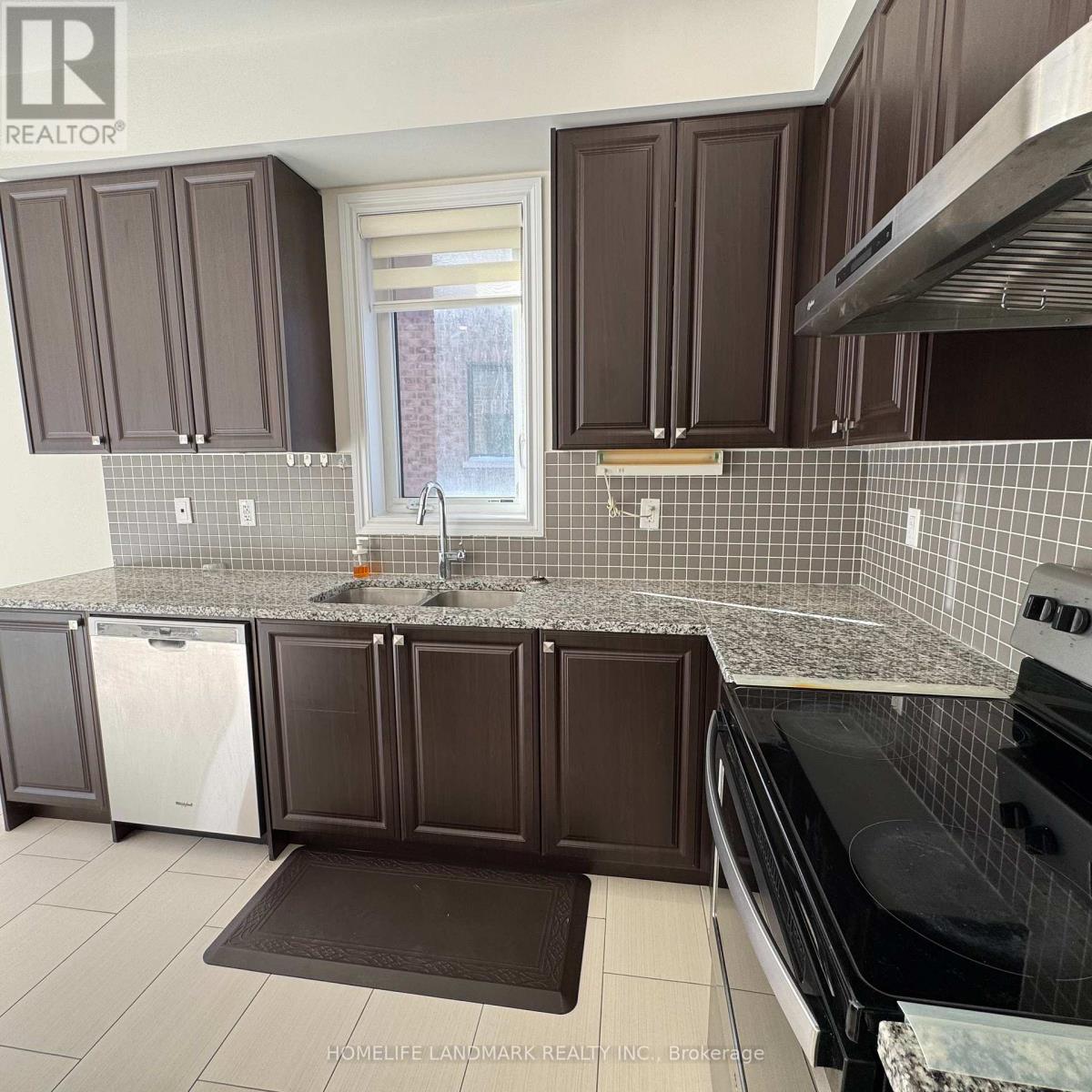 43 George Peach Avenue, Markham, Ontario  L6C 0Z1 - Photo 10 - N12749514