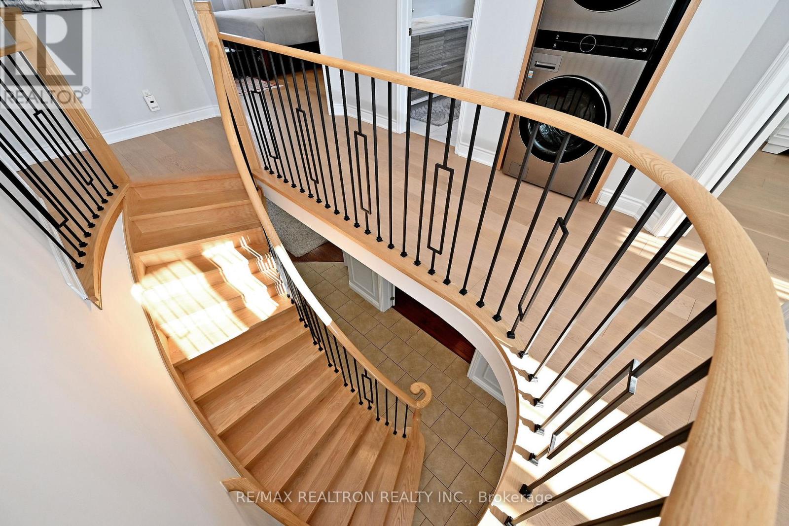 1128 Corrie Street, Innisfil, Ontario  L9S 1W9 - Photo 25 - N12708564