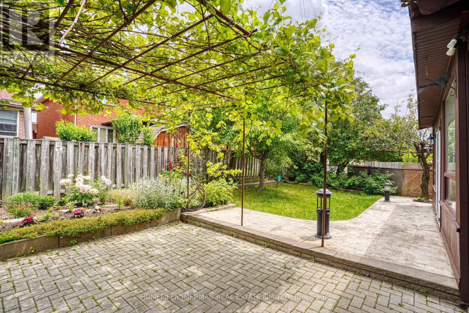 40 Queenston Crescent, Vaughan, Ontario  L4L 4A2 - Photo 14 - N12250895