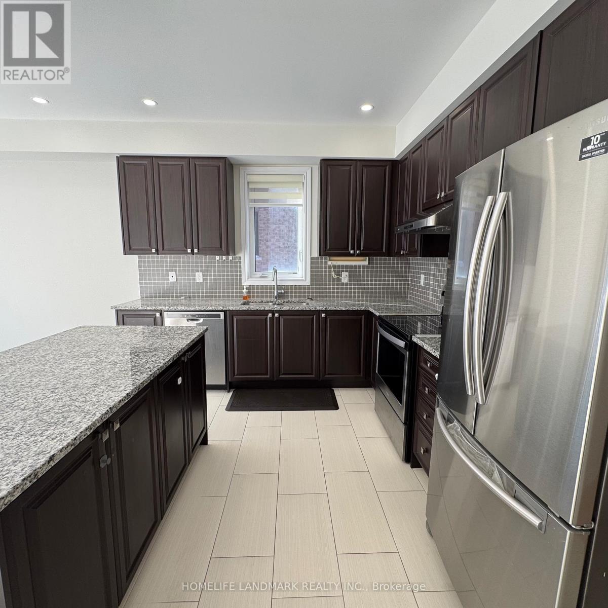 43 George Peach Avenue, Markham, Ontario  L6C 0Z1 - Photo 9 - N12749514