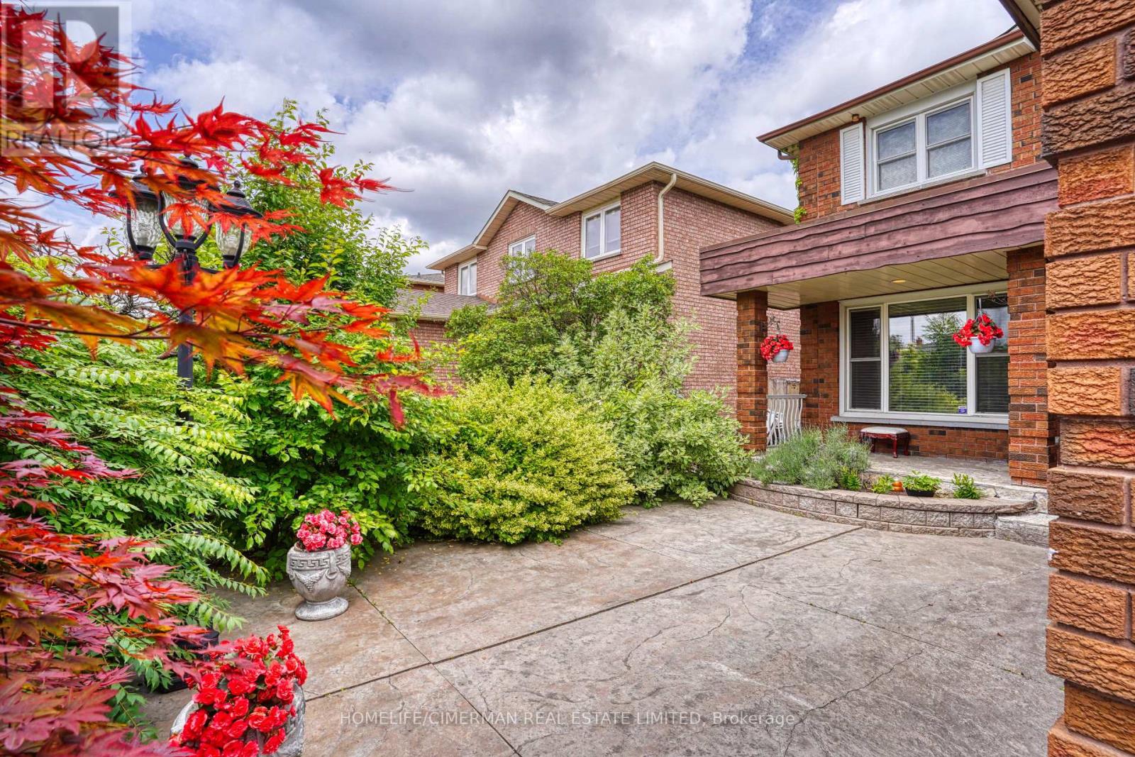 40 Queenston Crescent, Vaughan, Ontario  L4L 4A2 - Photo 5 - N12250895