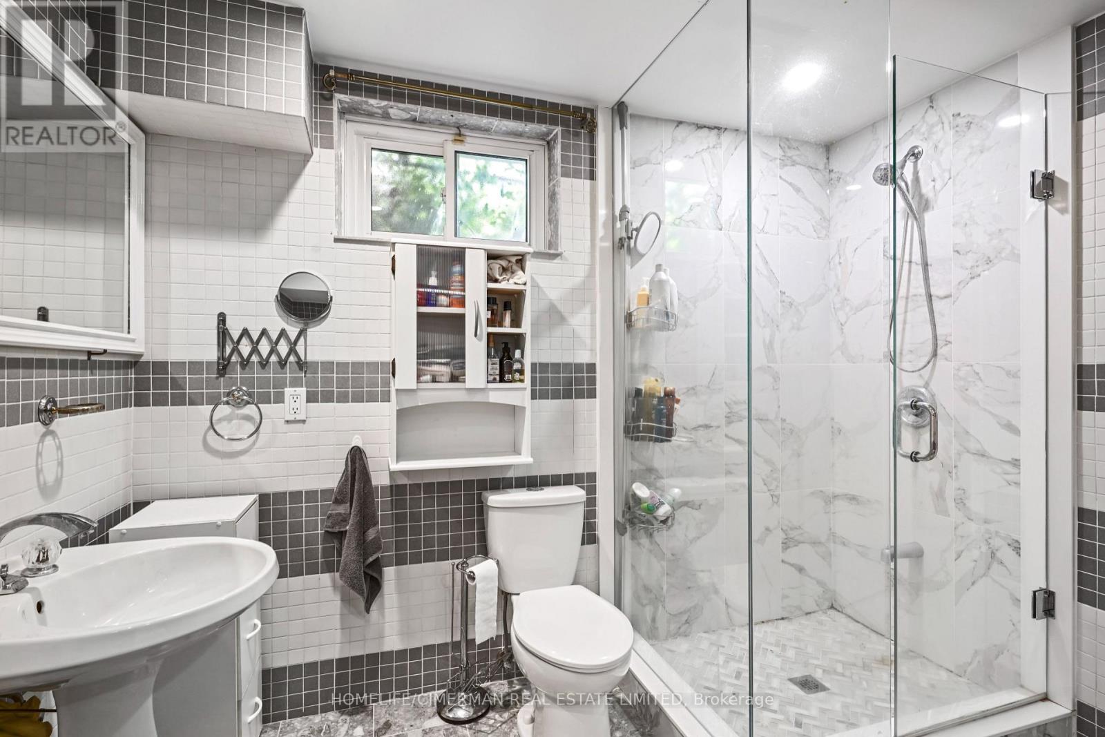 40 Queenston Crescent, Vaughan, Ontario  L4L 4A2 - Photo 50 - N12250895