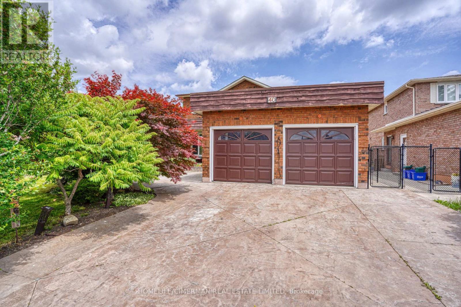 40 Queenston Crescent, Vaughan, Ontario  L4L 4A2 - Photo 4 - N12250895