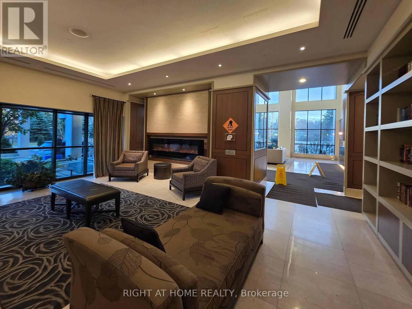 508 - 100 John Street, Brampton, Ontario  L6W 0A8 - Photo 16 - W12546720