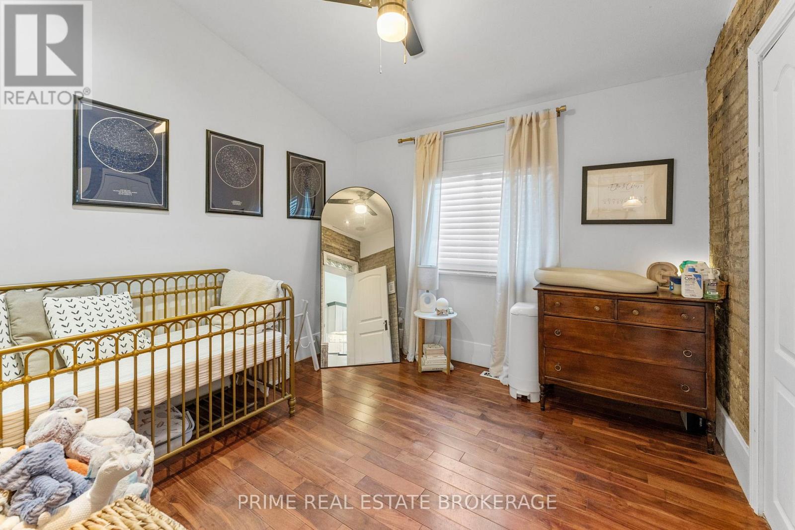 Photo 18 of 24 for 785 Queens Avenue