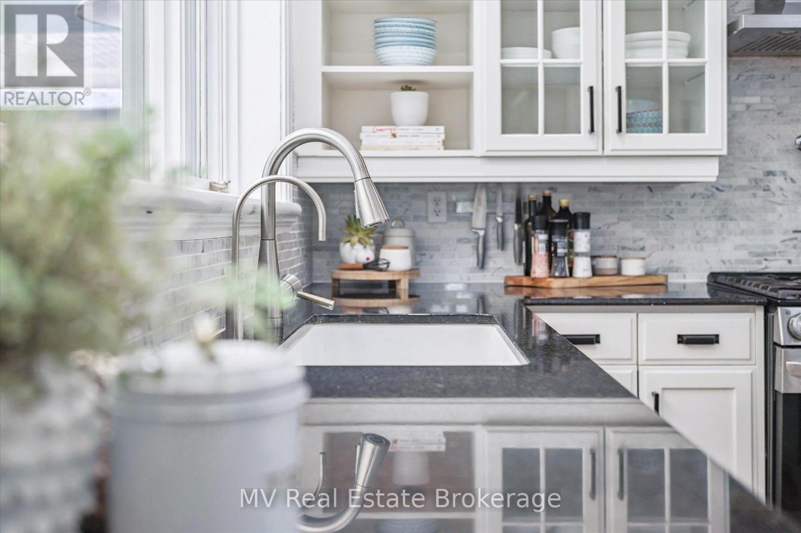 94 Colborne Street, Centre Wellington, Ontario  N0B 1S0 - Photo 30 - X12750856