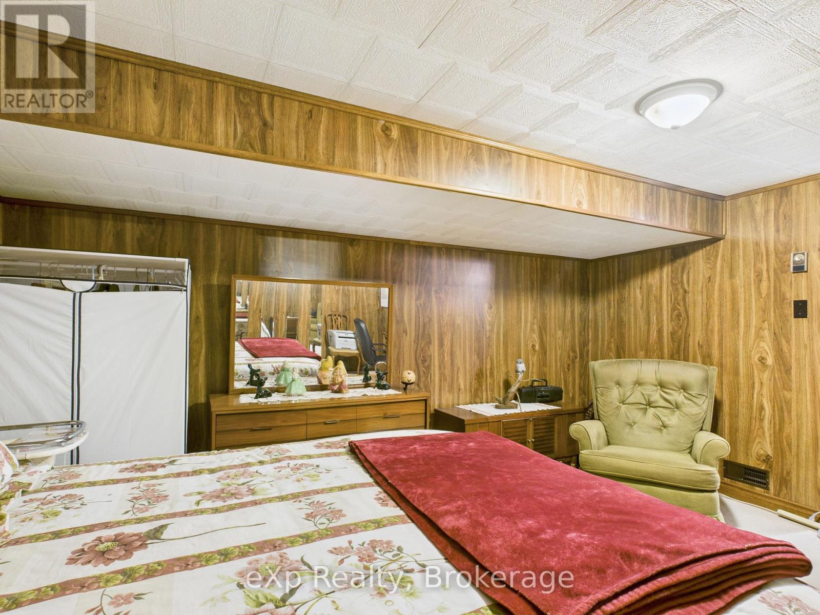 111 Huron Street, Brockton, Ontario  N0G 2V0 - Photo 24 - X12750902