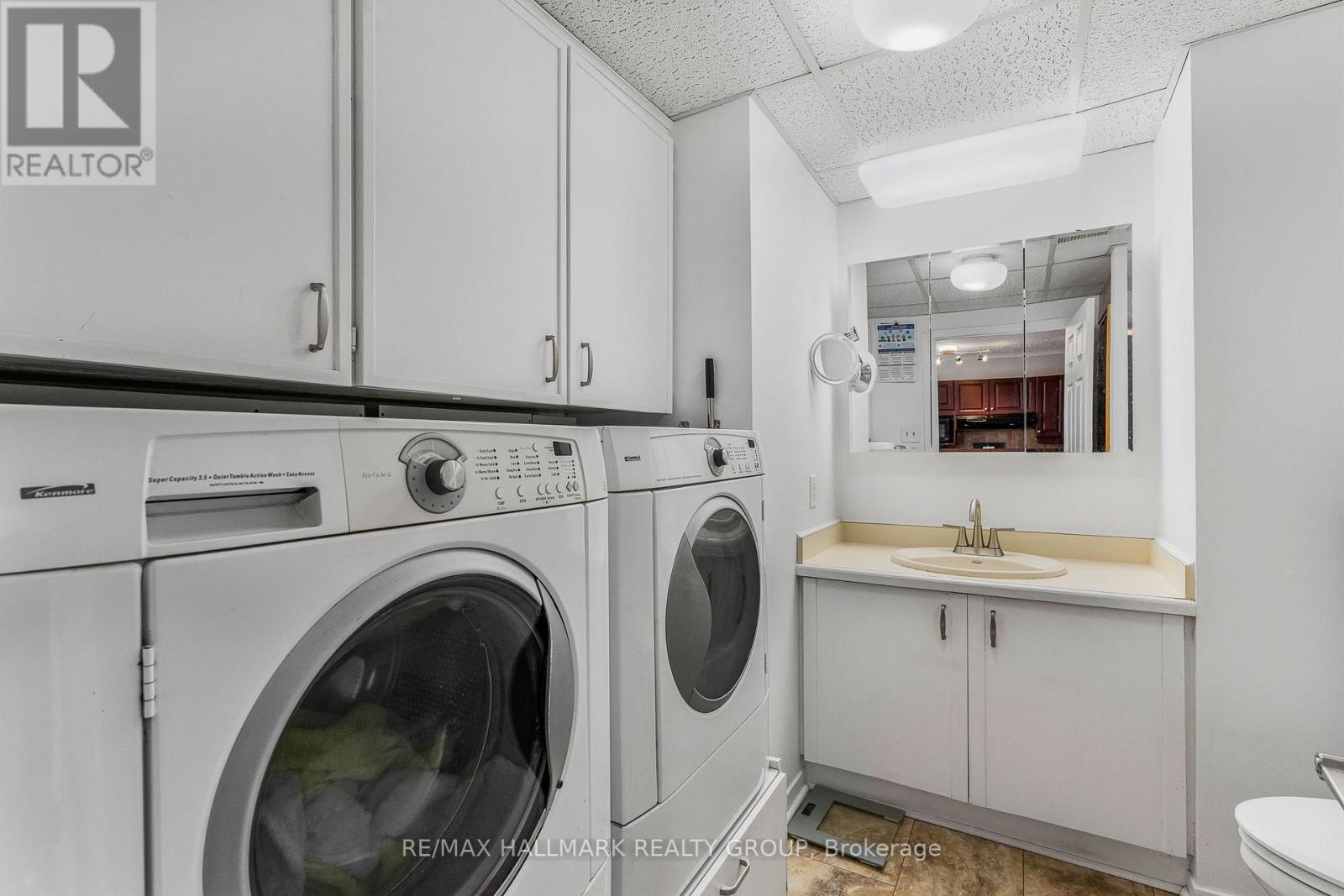 1115 Cholette Crescent, Ottawa, Ontario  K1C 1T4 - Photo 7 - X12496944