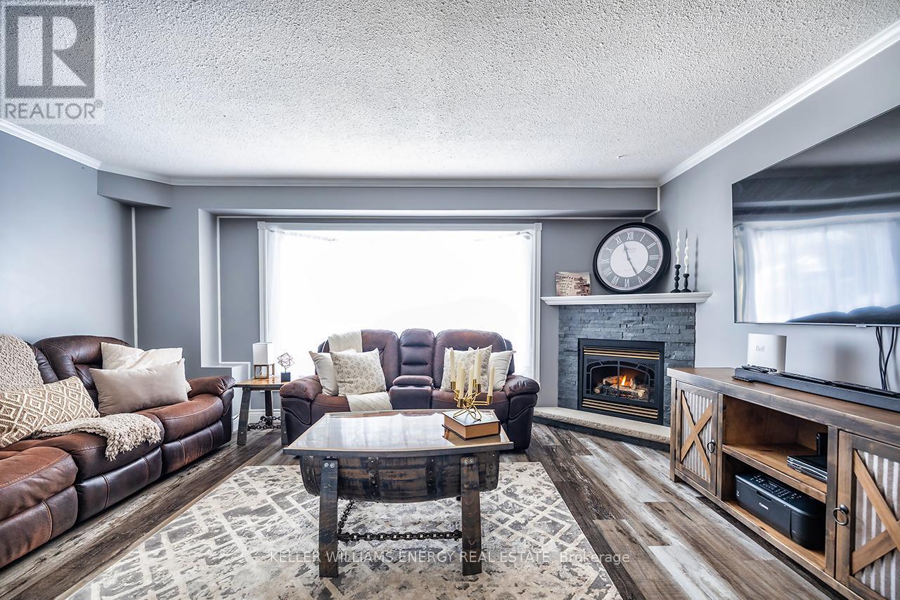 416 Mayfair Avenue, Oshawa (Centennial), Ontario  L1G 2X9 - Photo 18 - E12750992