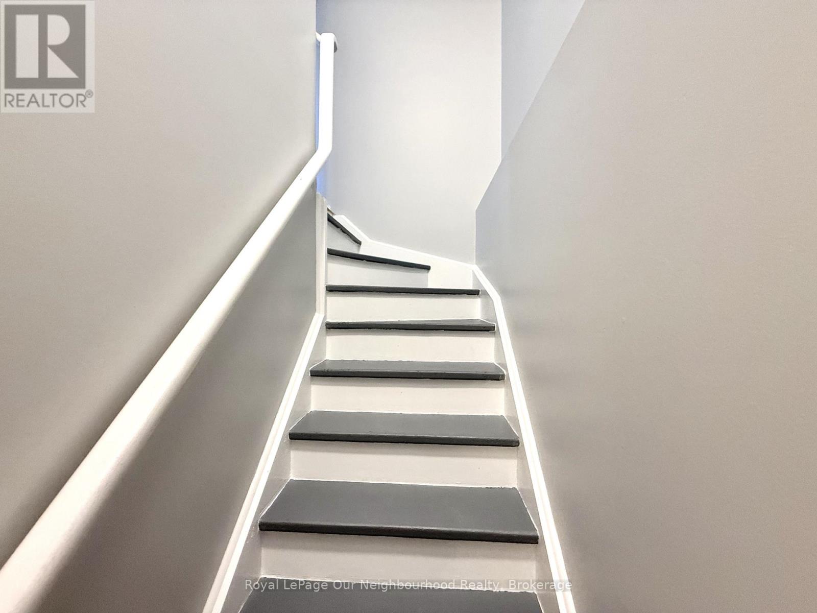 170 Dorothy Street, St. Catharines (Lakeport), Ontario  L2N 7R4 - Photo 11 - X12750880