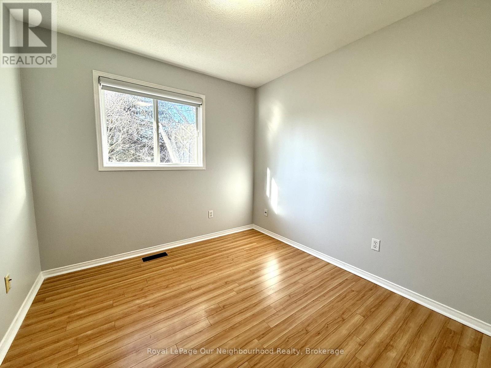 170 Dorothy Street, St. Catharines (Lakeport), Ontario  L2N 7R4 - Photo 12 - X12750880