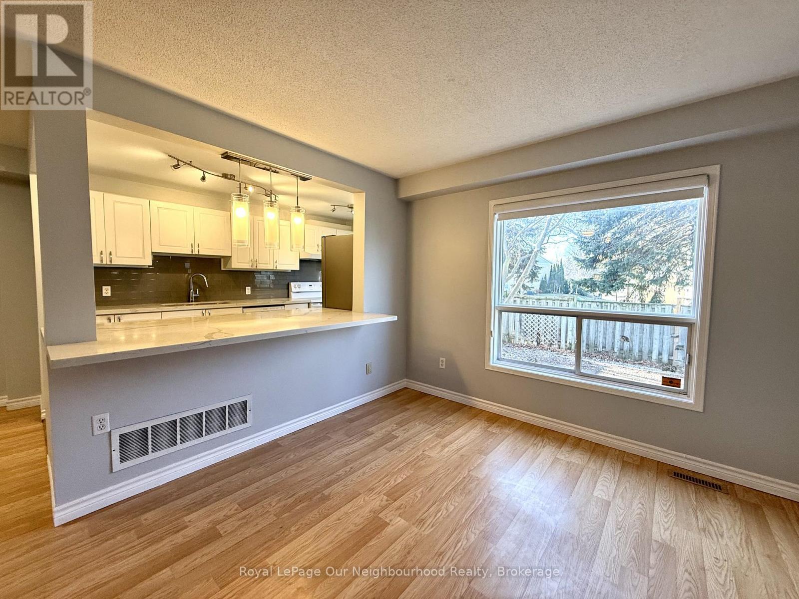 170 Dorothy Street, St. Catharines (Lakeport), Ontario  L2N 7R4 - Photo 6 - X12750880