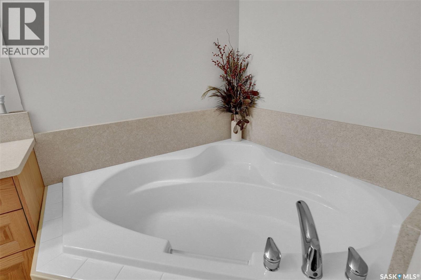 403 3101 Renfrew Crescent E, Regina, Saskatchewan  S4V 3B6 - Photo 31 - SK027528