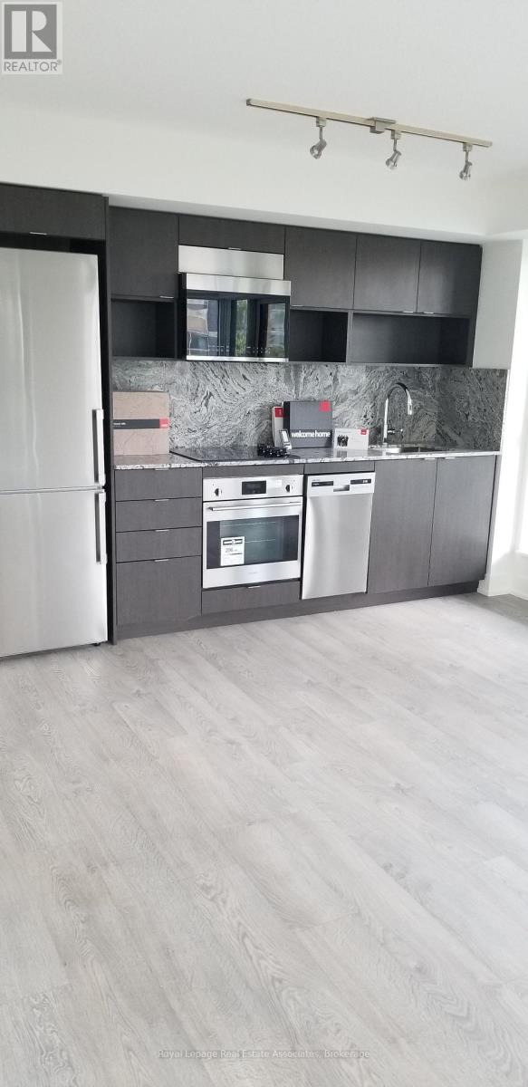 324 - 9 MABELLE AVENUE, Toronto, Ontario