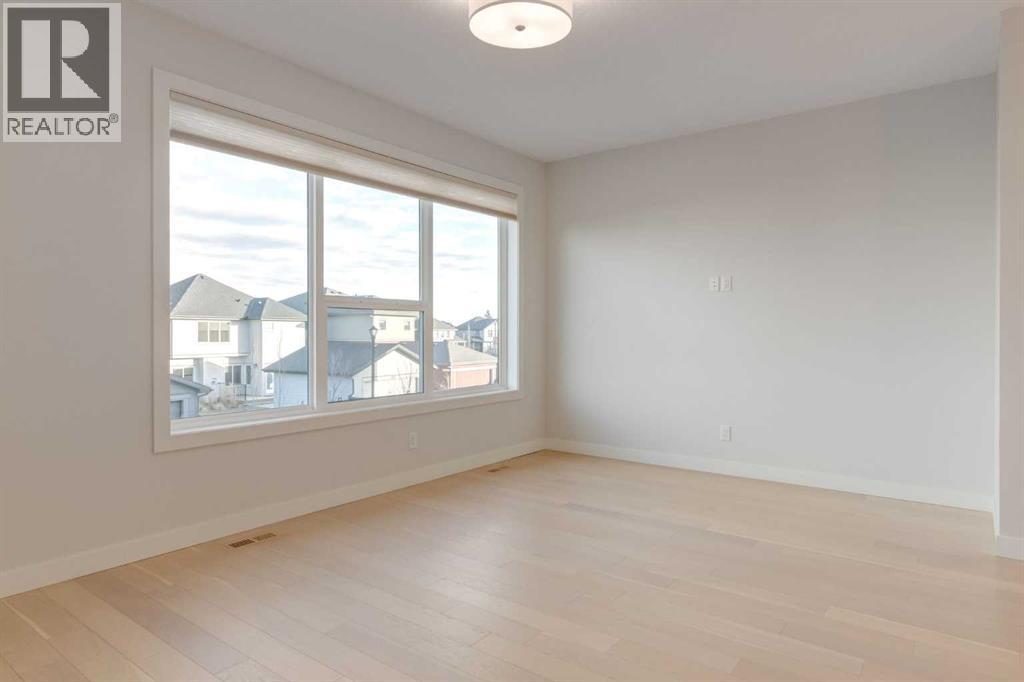 819 Shawnee Terrace Sw, Calgary, Alberta  T2Y 0T4 - Photo 10 - A2279331