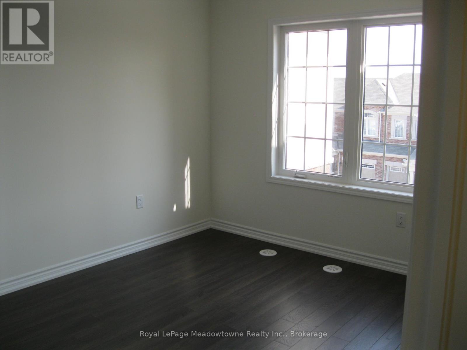 685 Laking Terrace, Milton (Cl Clarke), Ontario  L9T 9J4 - Photo 14 - W12750958