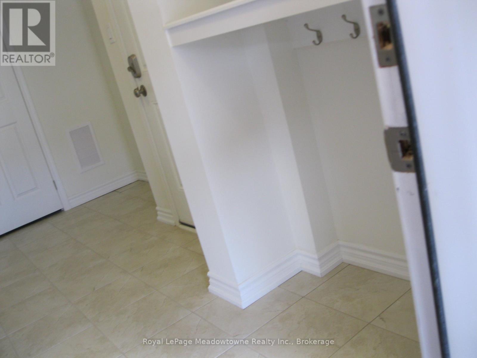 685 Laking Terrace, Milton (Cl Clarke), Ontario  L9T 9J4 - Photo 22 - W12750958