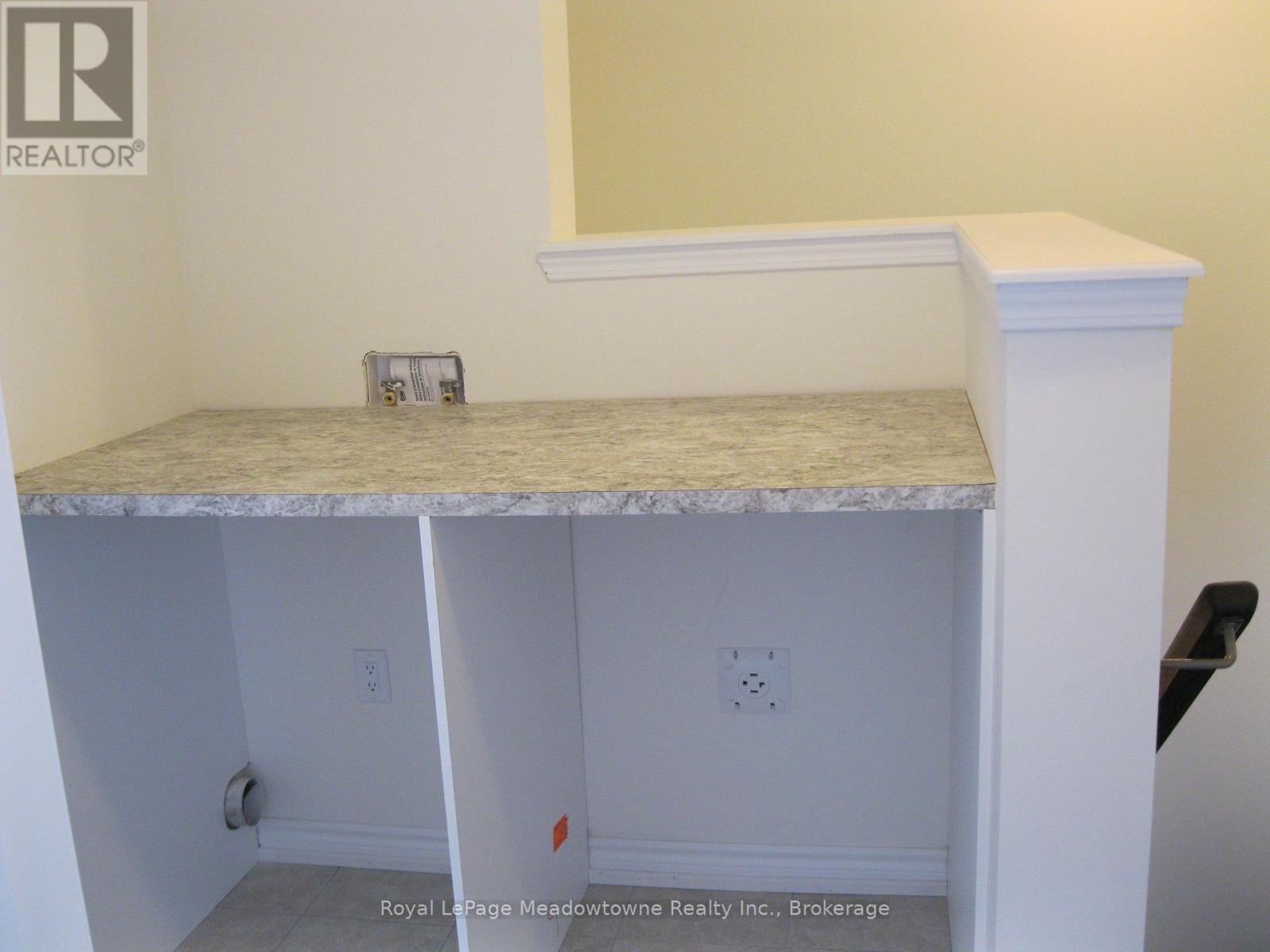 685 Laking Terrace, Milton (Cl Clarke), Ontario  L9T 9J4 - Photo 12 - W12750958