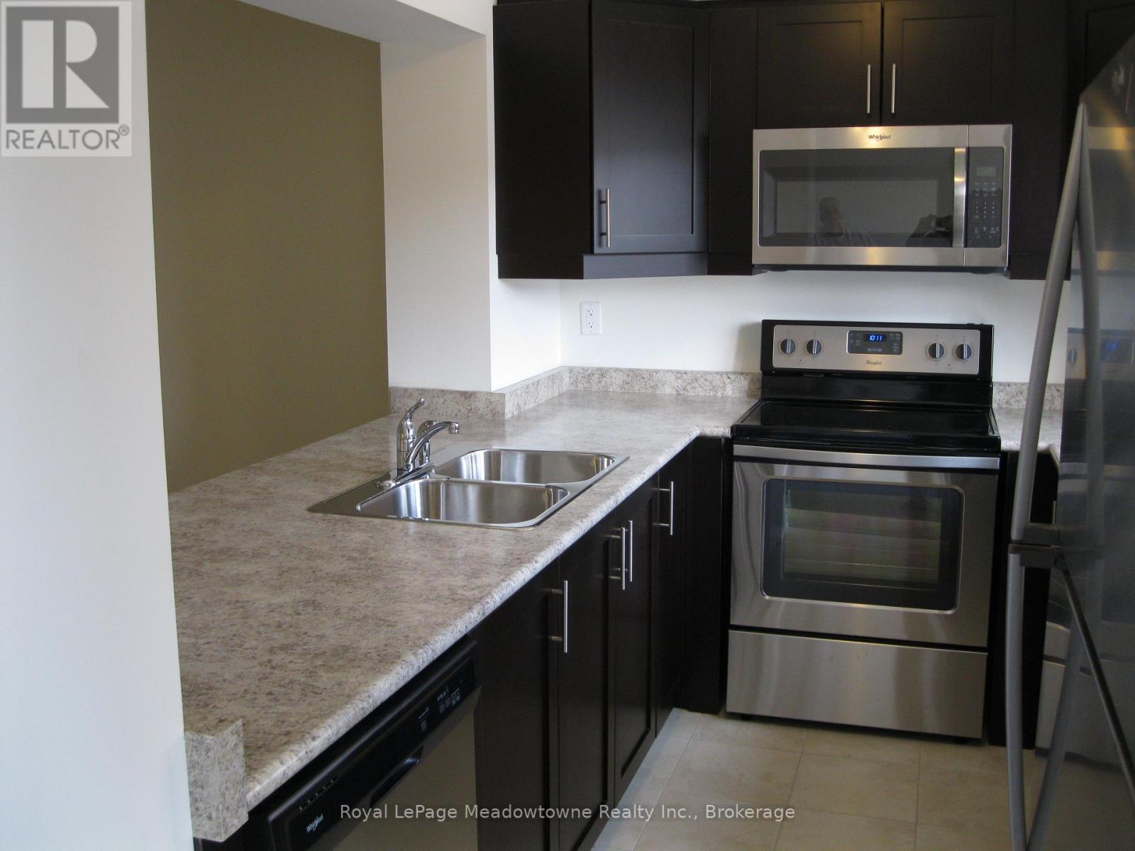 685 Laking Terrace, Milton (Cl Clarke), Ontario  L9T 9J4 - Photo 10 - W12750958